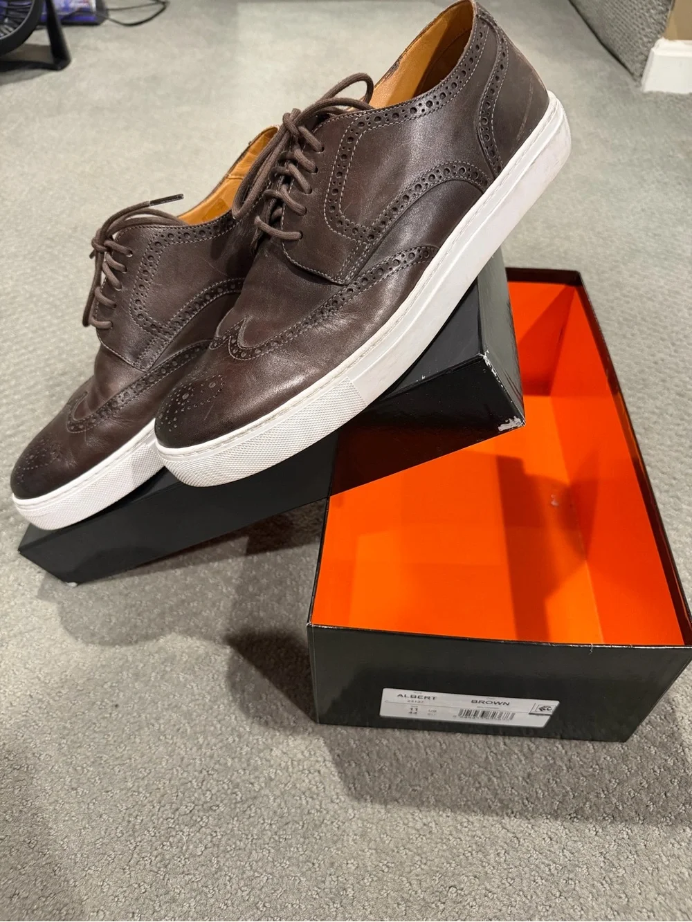 Men's Magnanni Albert Brown Wingtip Leather Casual Dress Shoes Size: 11